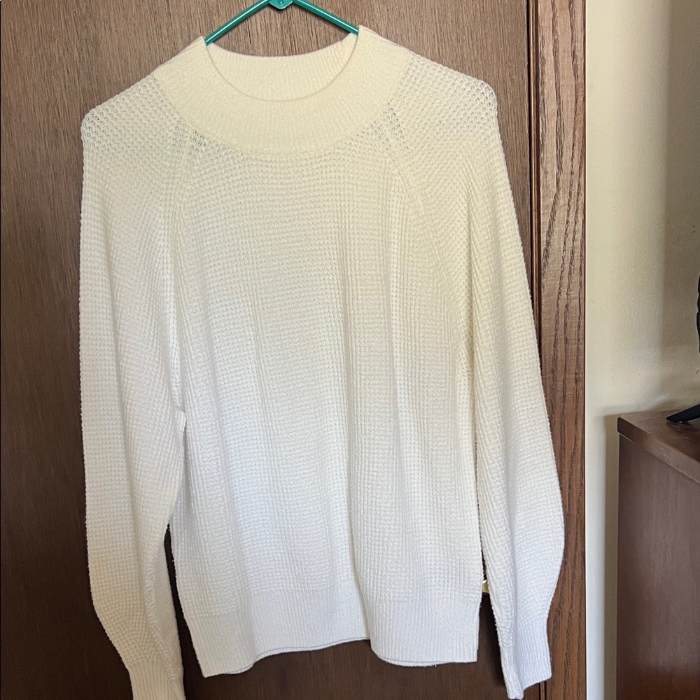 GAP Classic White Knit Sweater